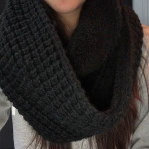 Uniqlo Wrap Scarf